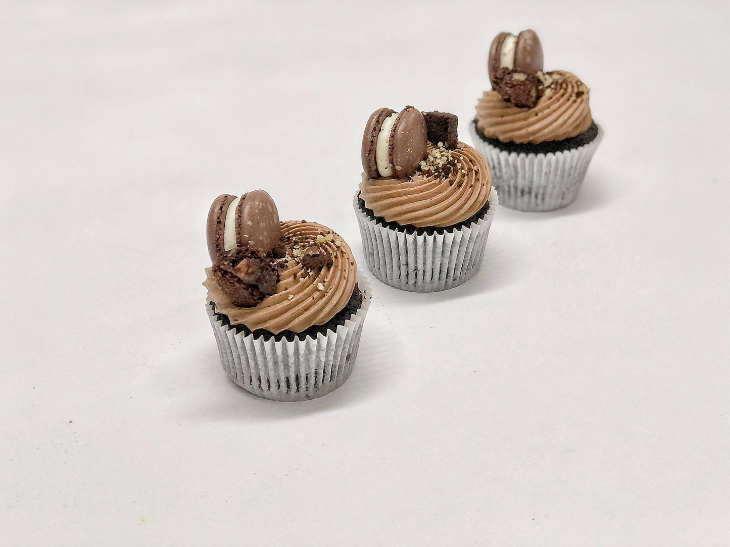 Macaron Cupcakes