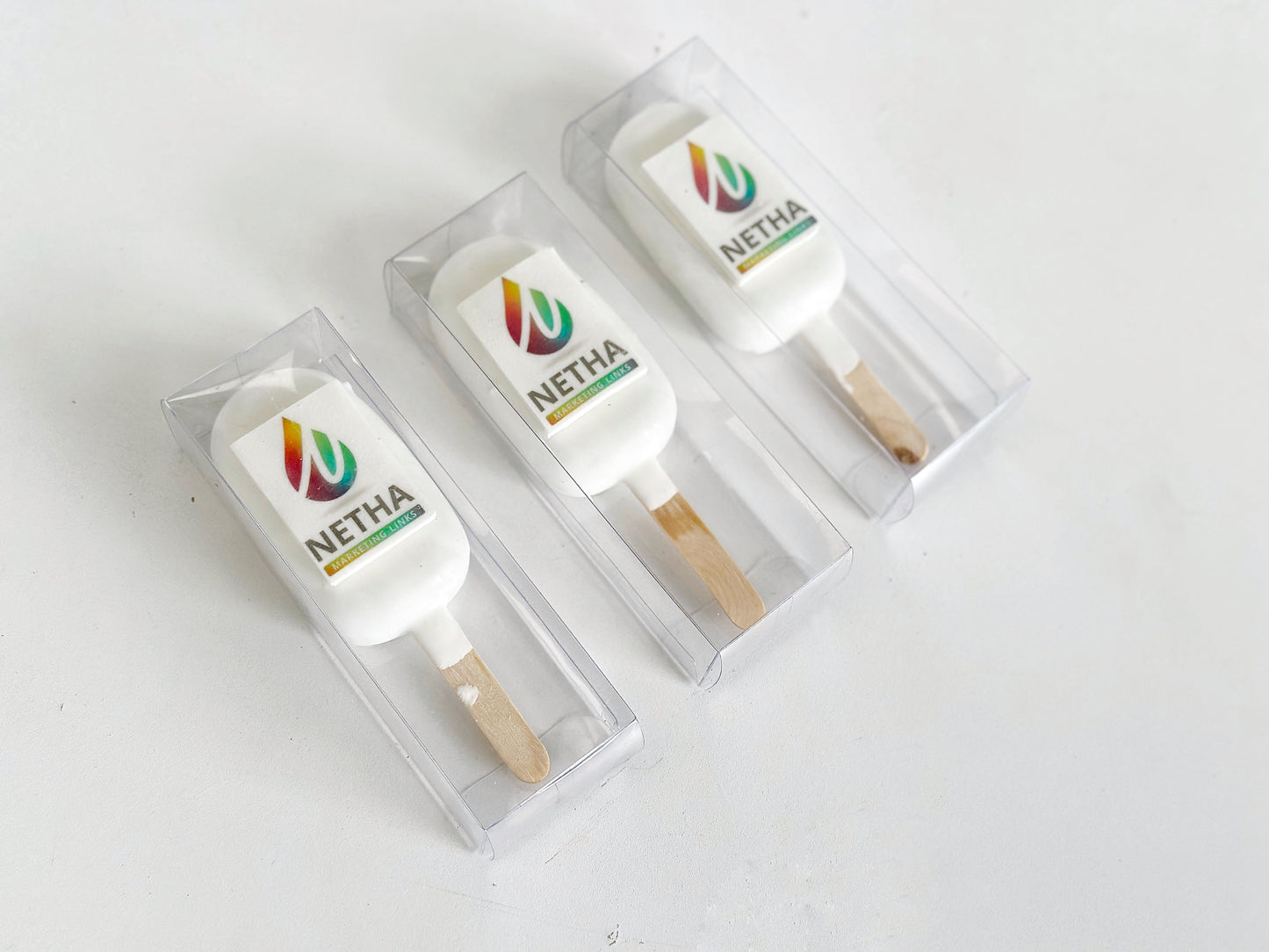 Cakesicle Gift