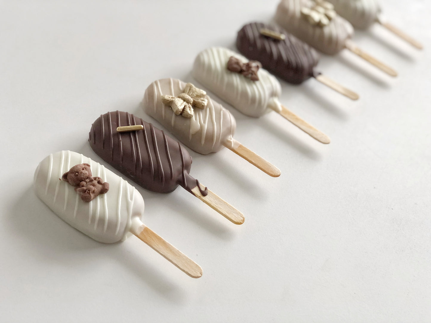 Cakesicles